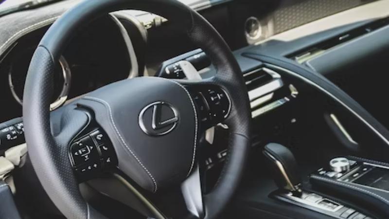 Lexus UX300h: A Leap in Luxury Hybrid Technology